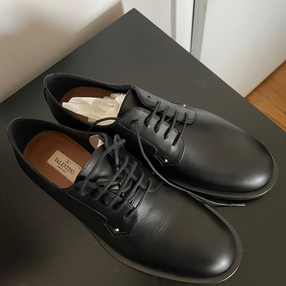 Valentino Garavani lace-up shoes